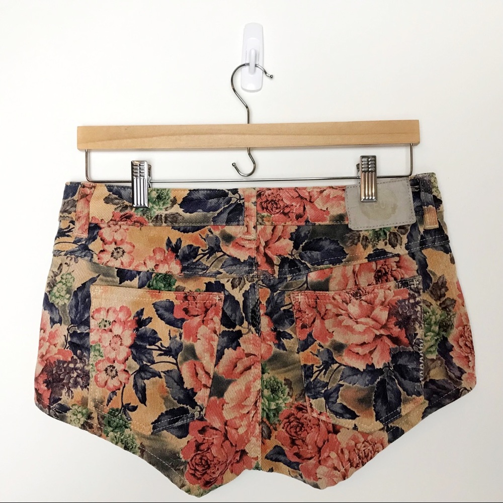 Neuw Floral Pattern Corduroy Shorts